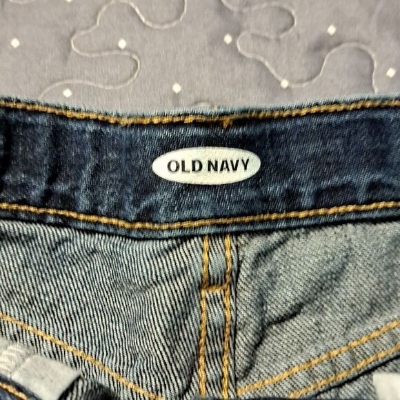 Old Navy button fly jean shorts size 10 - Picture 2 of 4